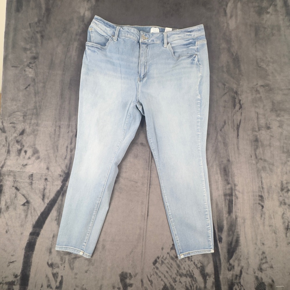 Time and Tru Jeans Womens 18 Short Light Blue Denim High Rise Stretch Skinny